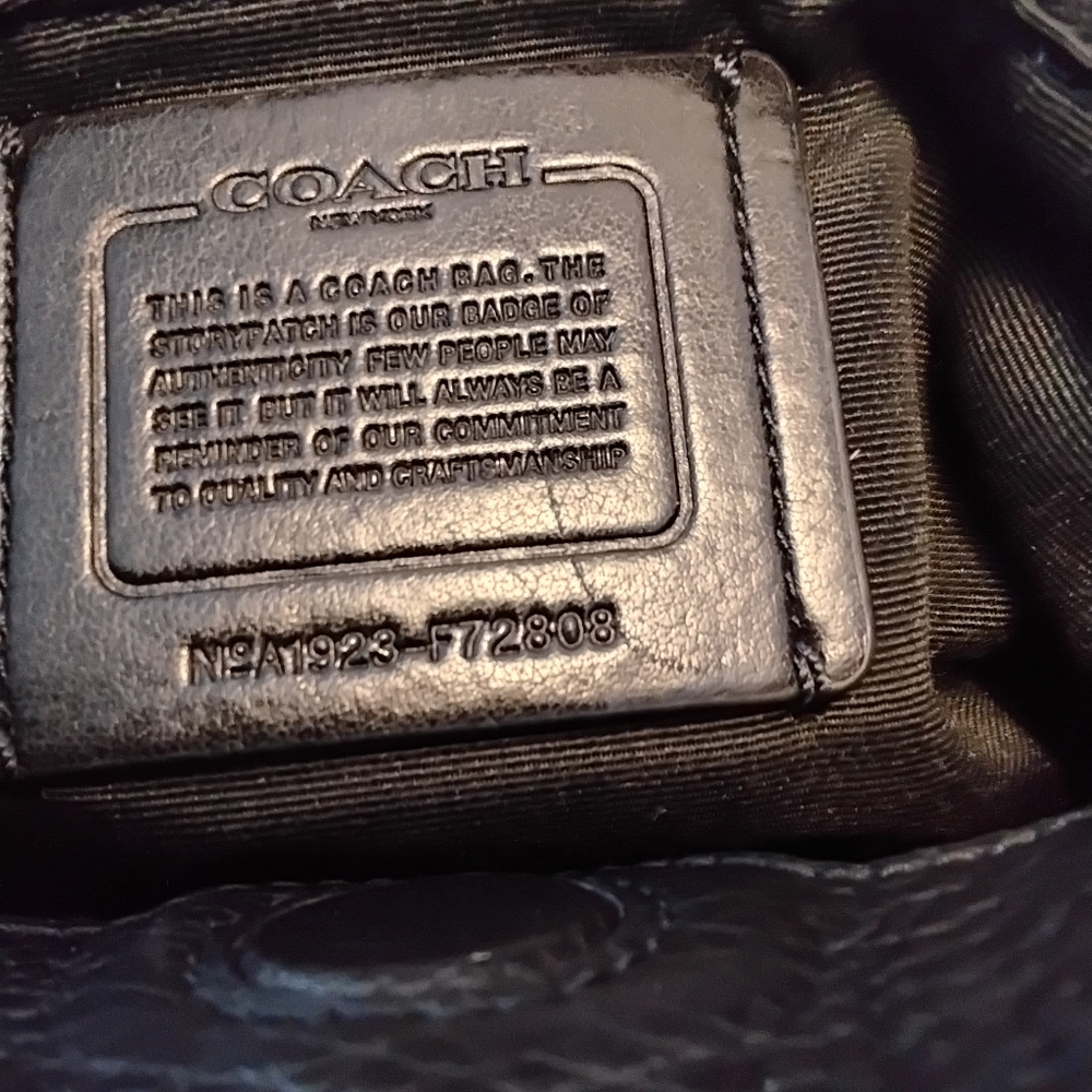Coach Amber Pebbled Leather With Embossed Crocodile. F-72808 - Picture 6 of 7